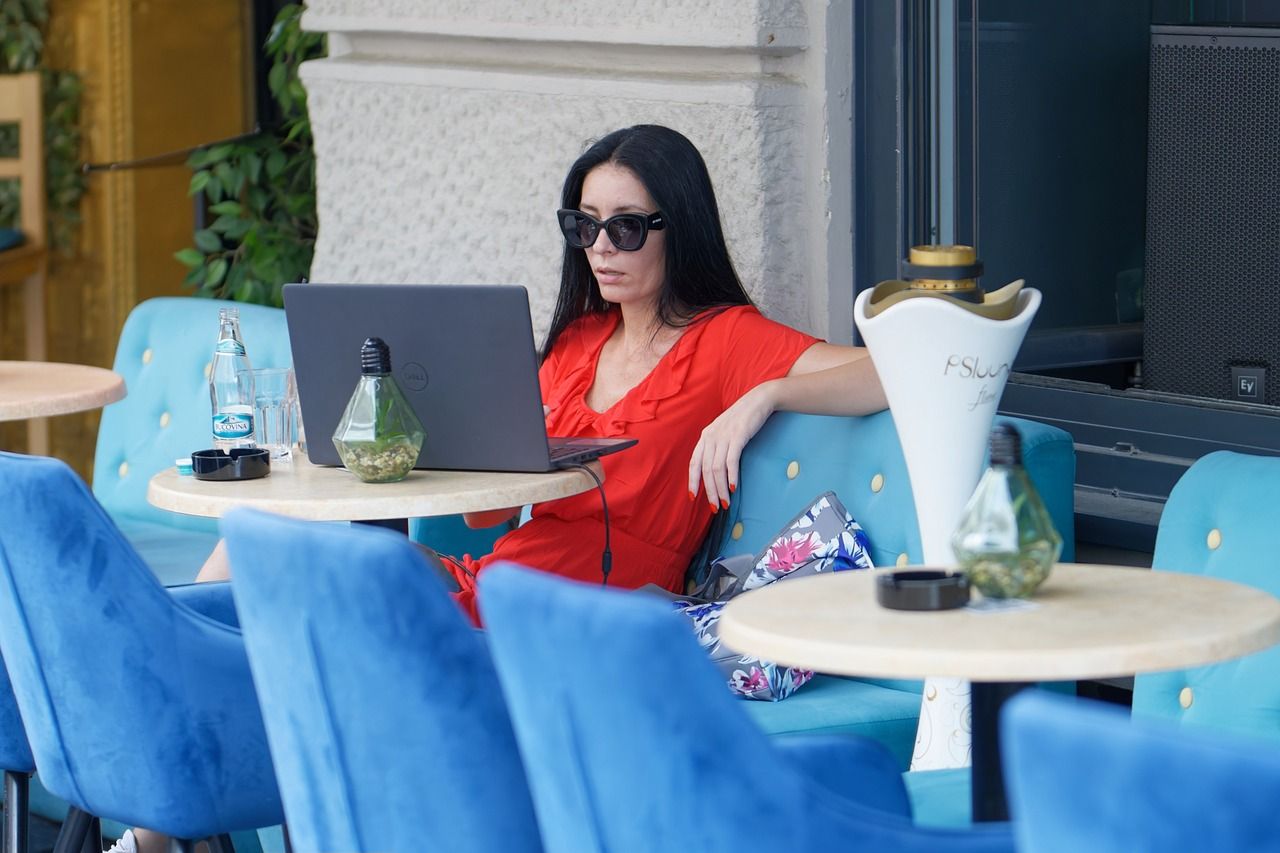 entdecken sie die vorteile von remote work: flexibilität, effizienz und work-life-balance. erfahren sie, wie sie produktiv von überall aus arbeiten können – tipps und tools für erfolgreiches homeoffice.